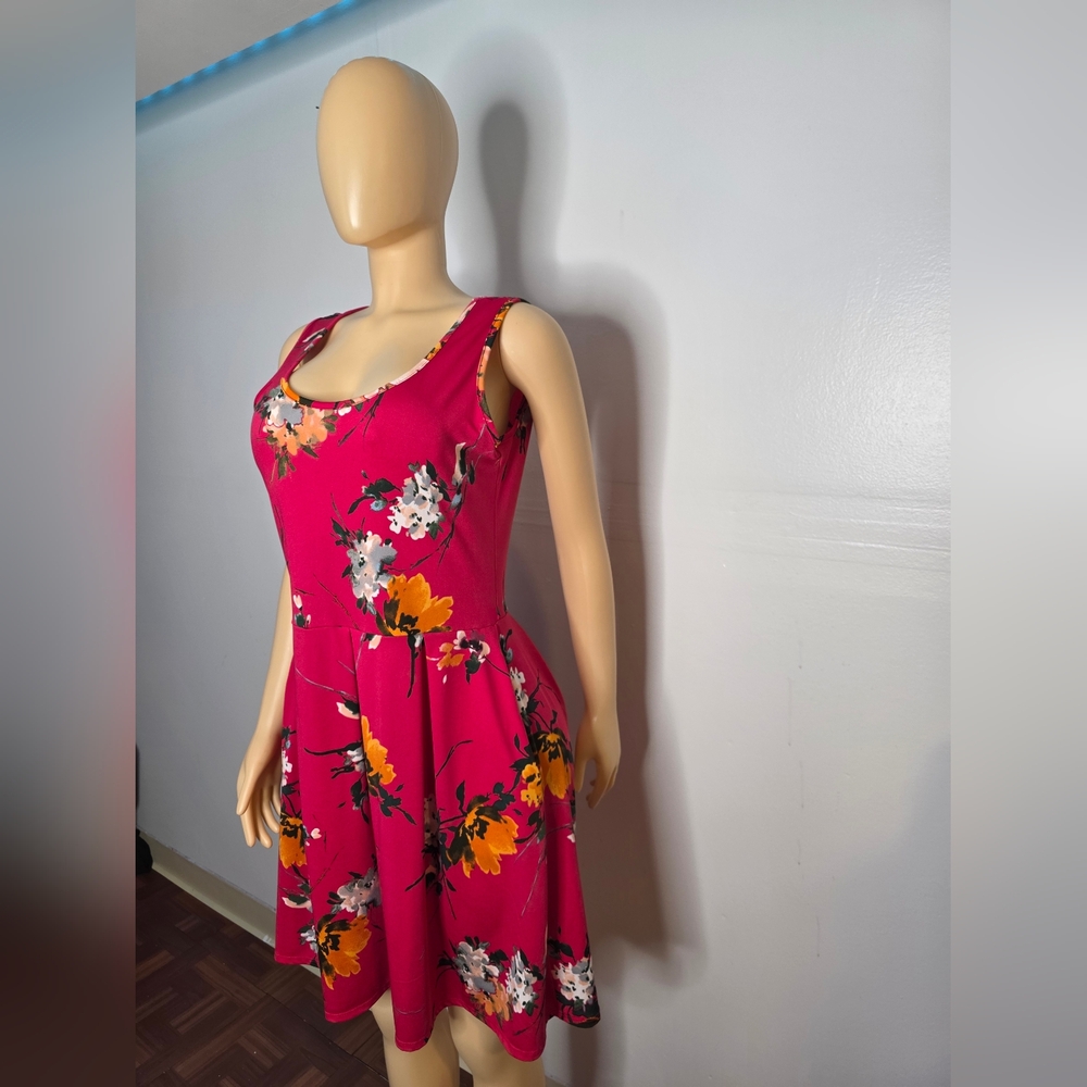 24 Seven Wonensleeves+we Fuchsia Floral Scoop Neck Mini Dress Size US/M